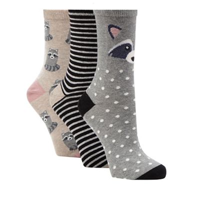 Grey set of three raccoon ankle socks